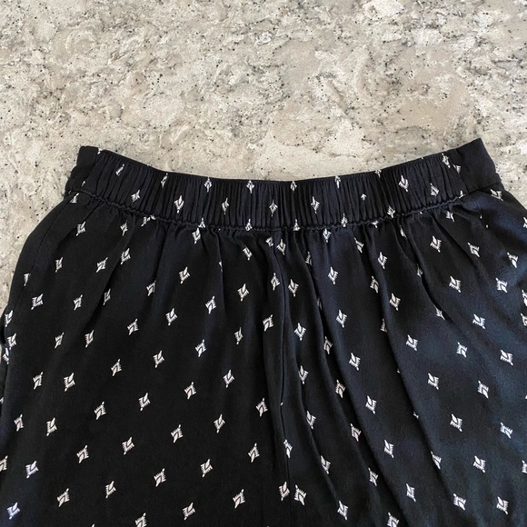 EUC Loft black with white design elastic waist pants, size Medium - Picture 3 of 6